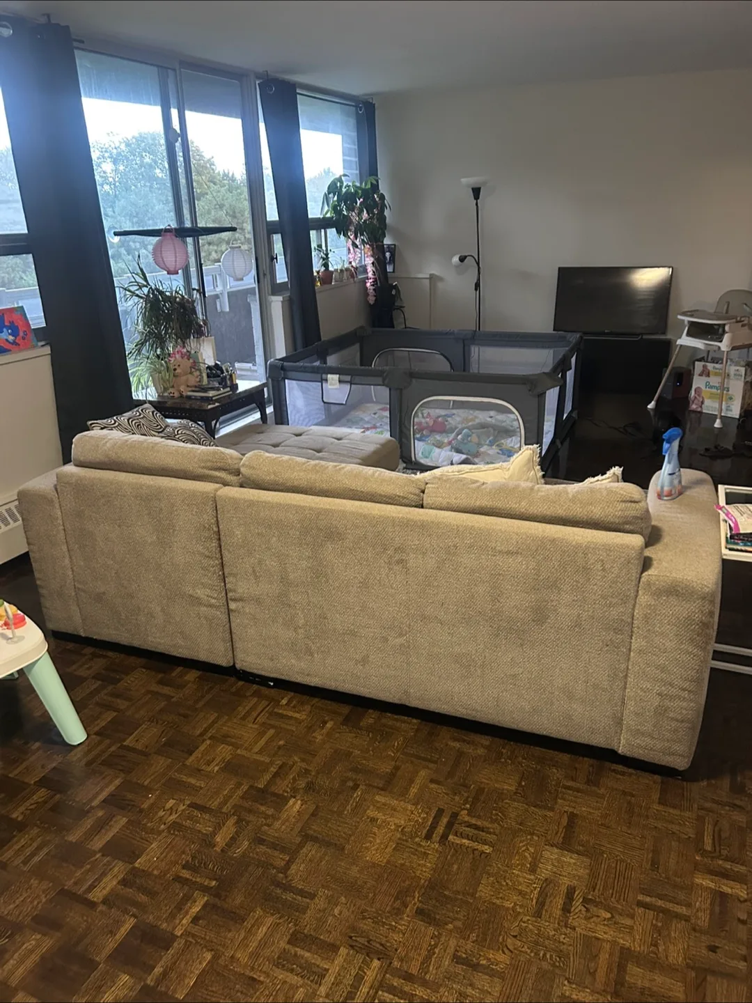 Sectional Sofa with Chaise Lounge image indicator(3)