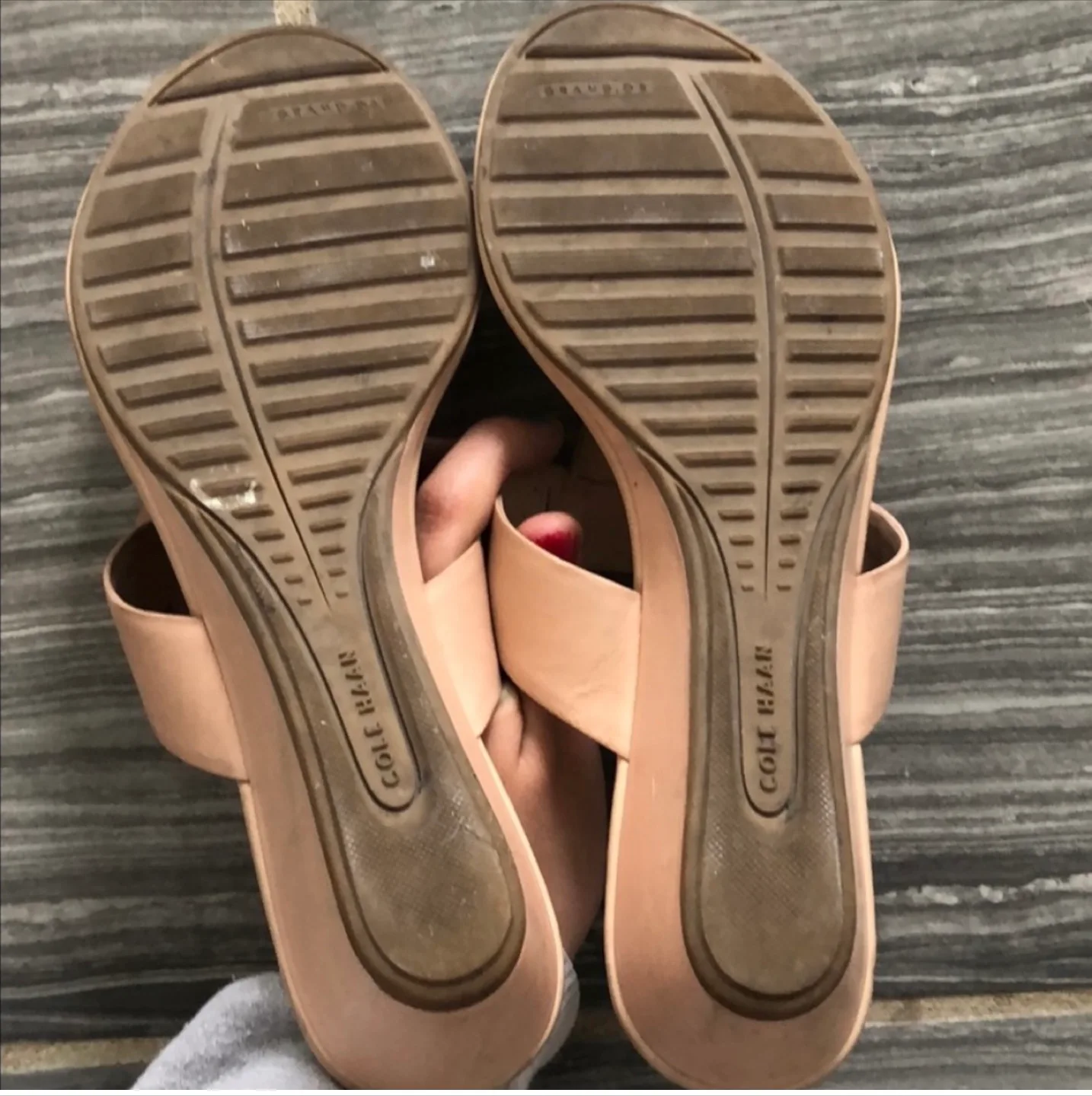 Cole haan low heel wedge sandals sz 6B image indicator(5)