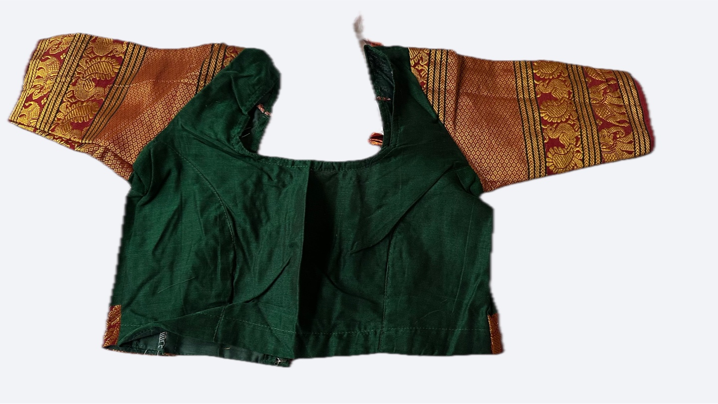 Dhavani Narayanpet Half Saree in White and Dark Green - photo 2