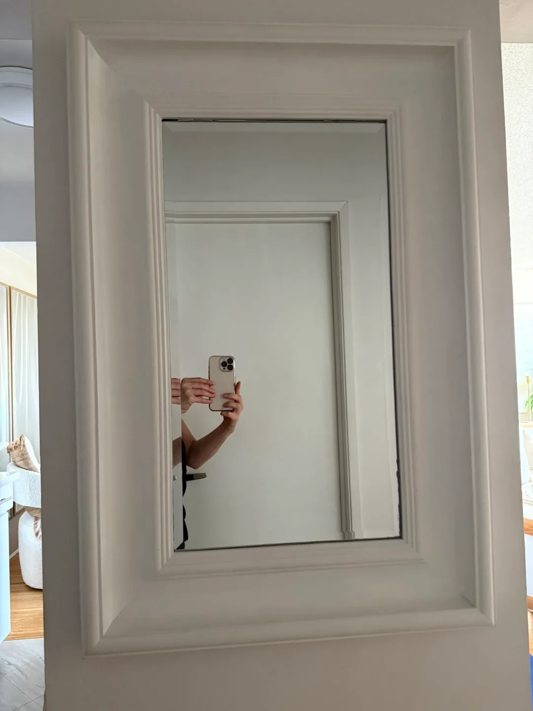 White Framed Mirror image indicator(3)