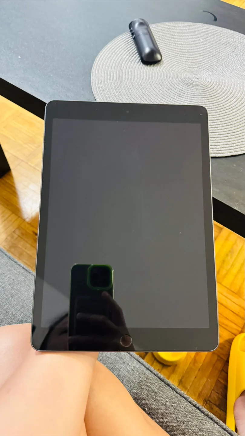 Apple iPad 9th gen wifi 64gb image indicator(4)