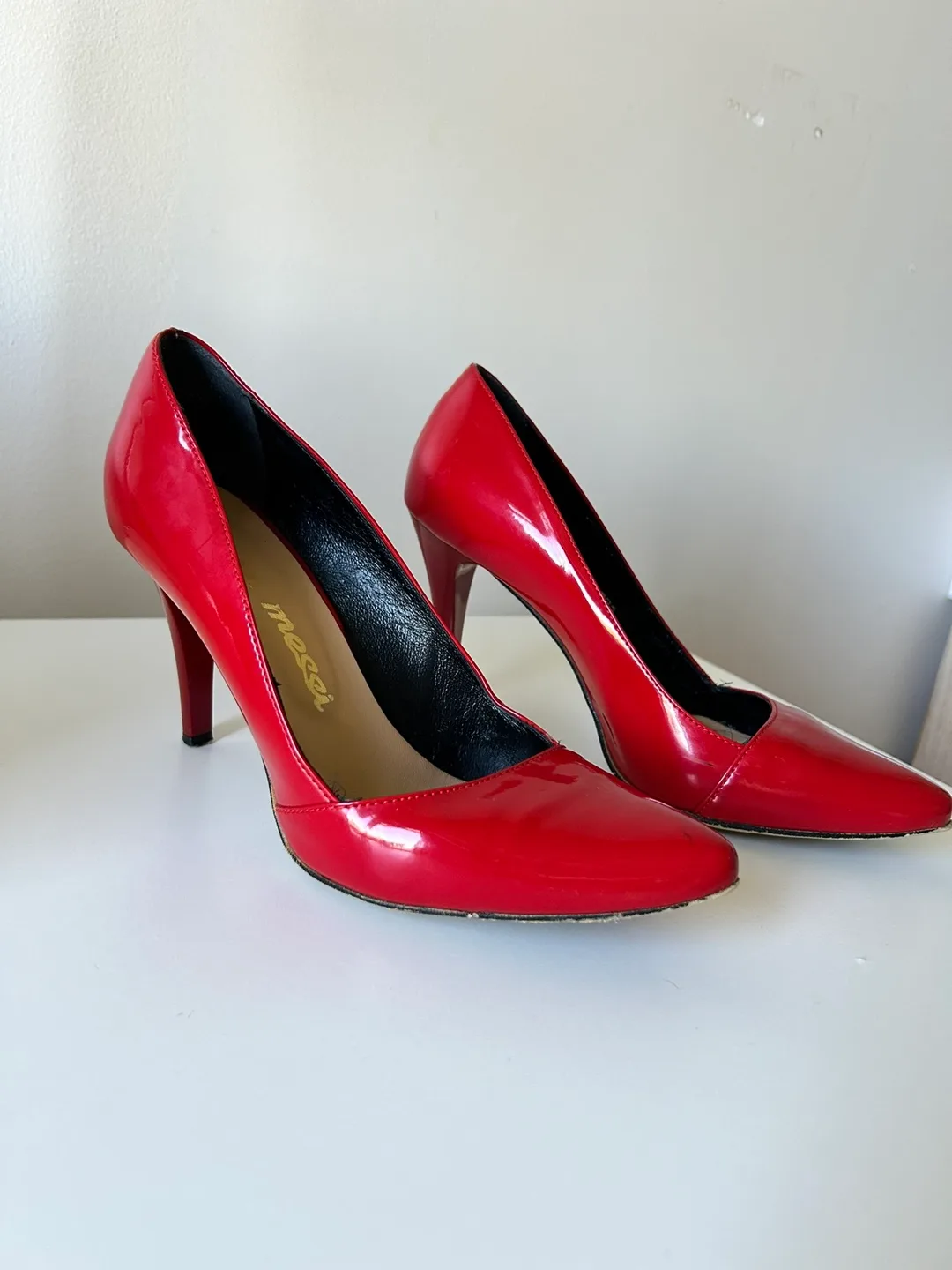 Red Heels - Size 9 image indicator(5)