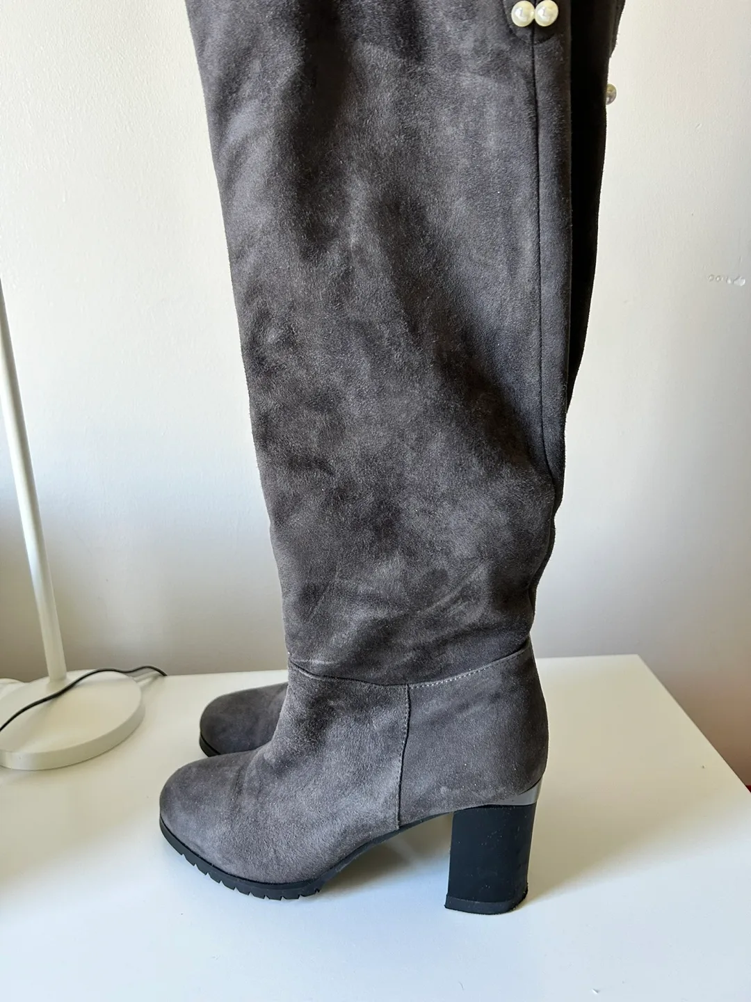 Grey Over-the-Knee Boots - Size 8 image indicator(2)