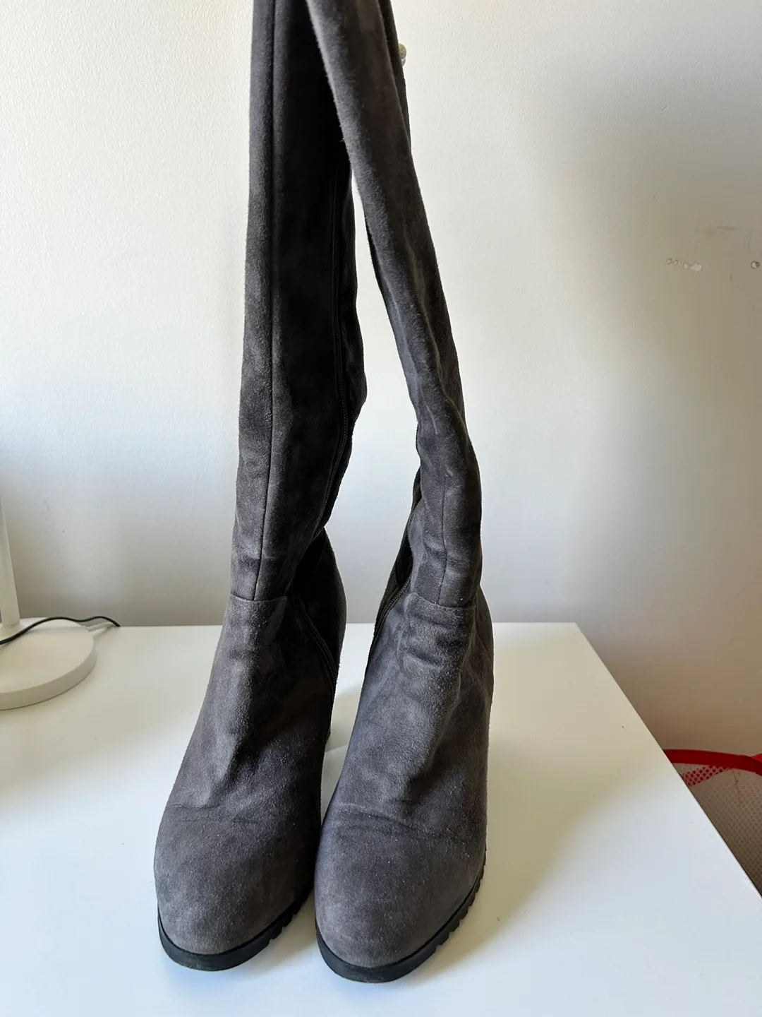 Grey Over-the-Knee Boots - Size 8 image indicator(3)
