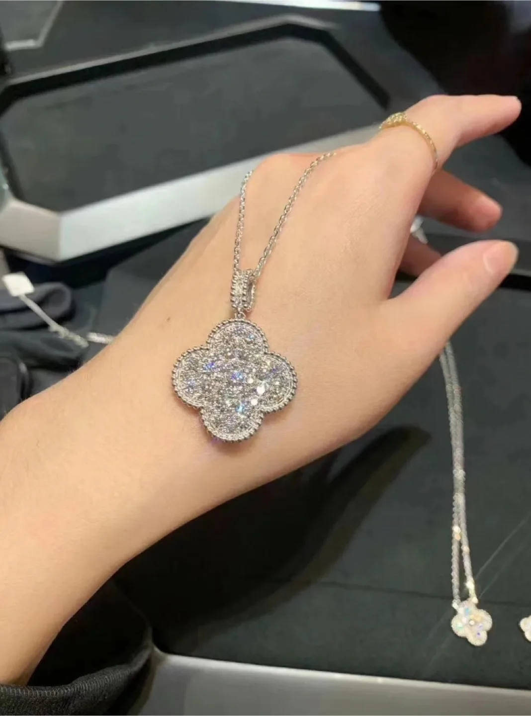 Magic Diamond Pendant Necklace image indicator(2)