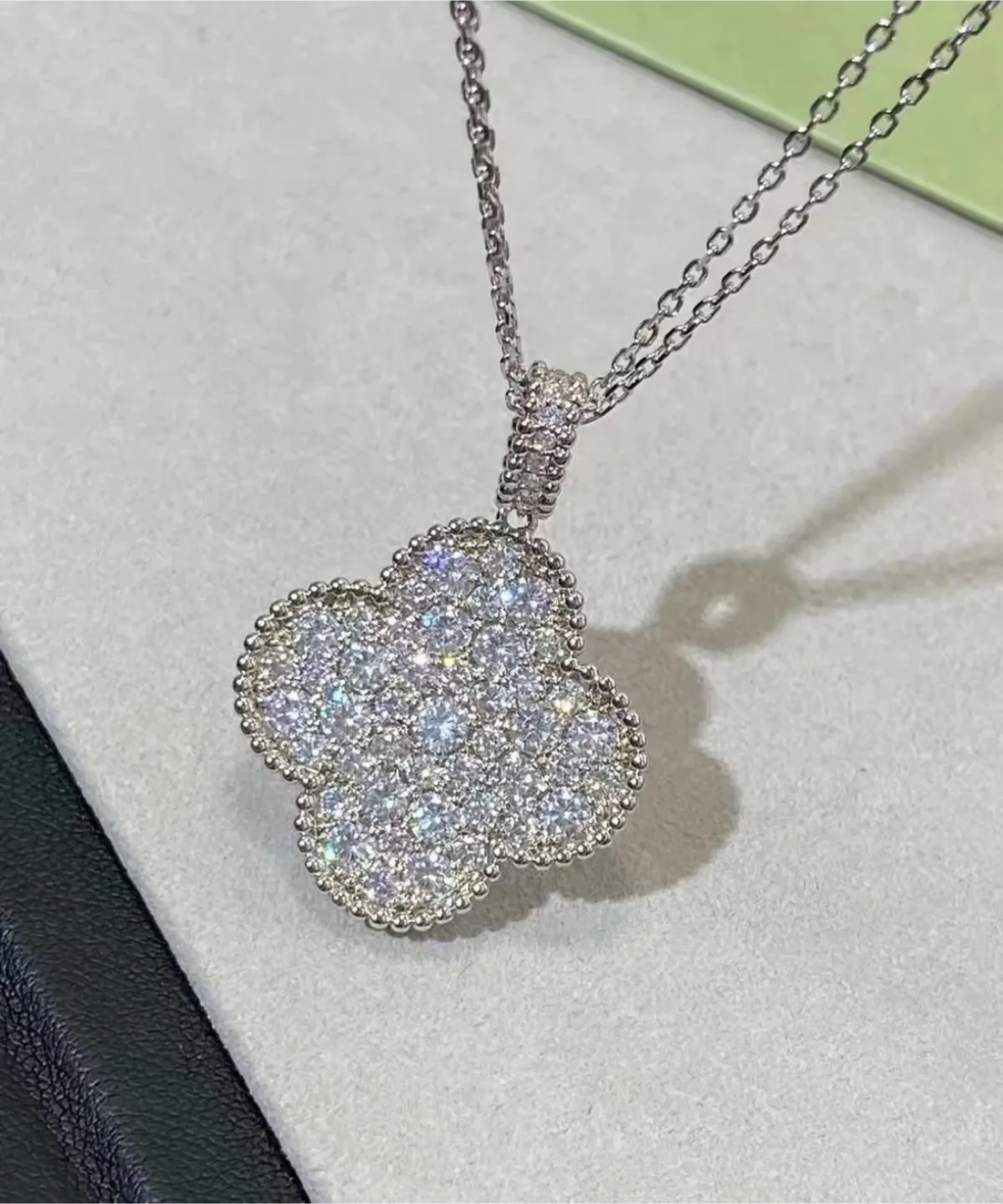 Magic Diamond Pendant Necklace image indicator(3)