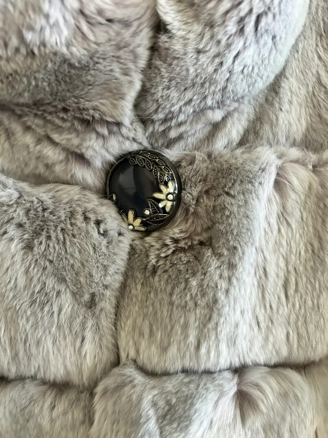 Grey Fur Coat image indicator(2)