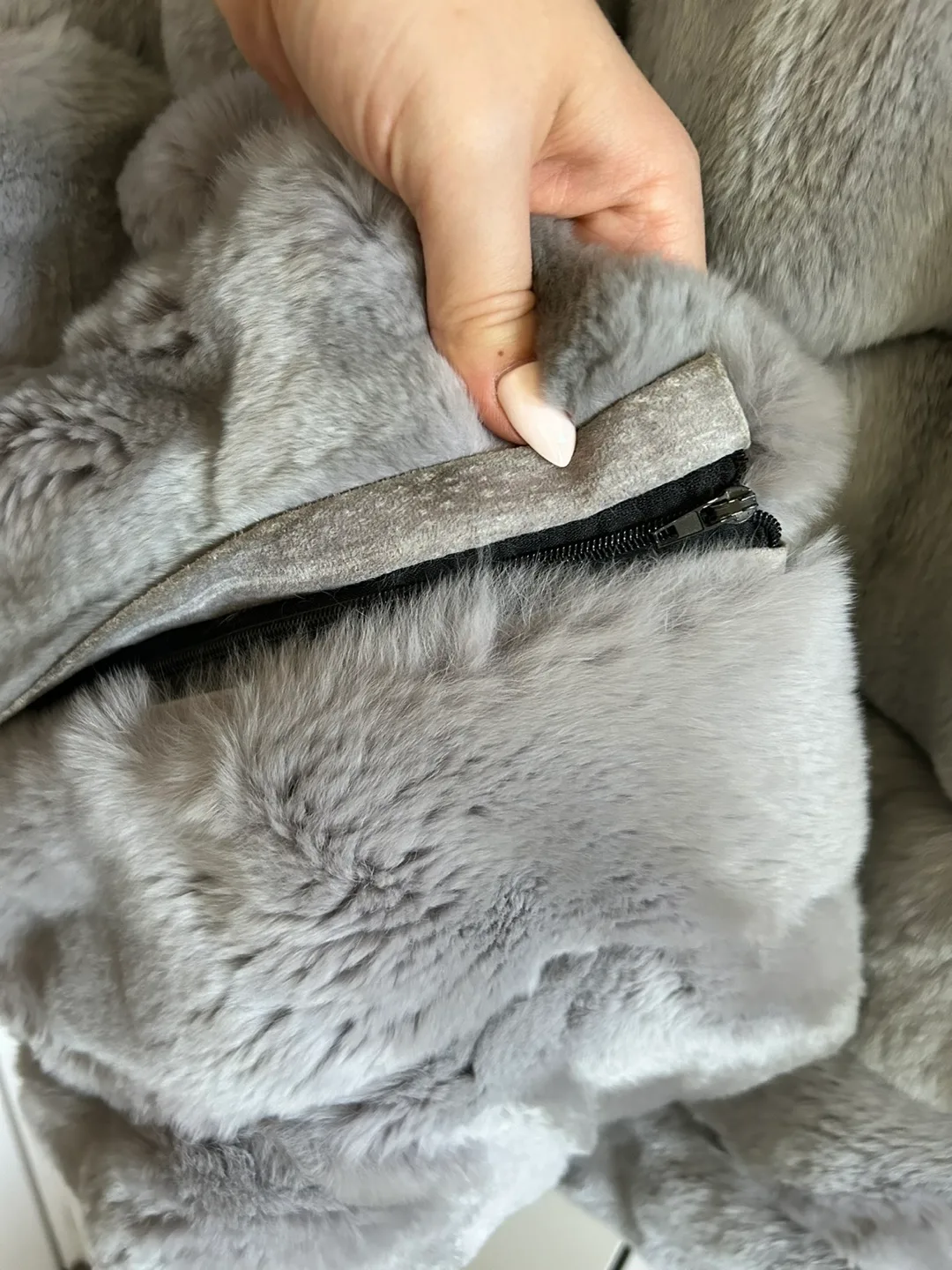 Grey Fur Coat image indicator(8)
