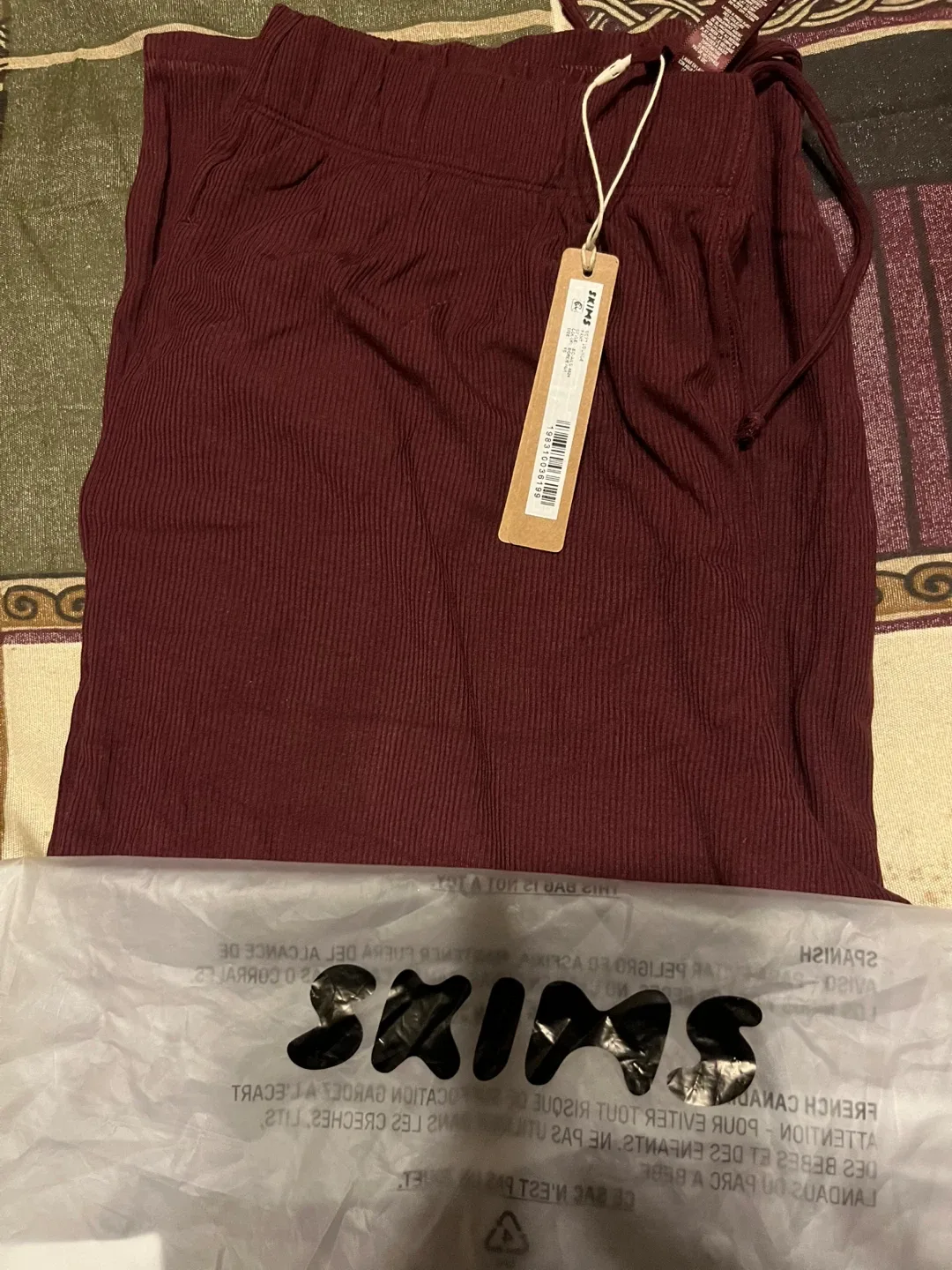 SKIMS Soft Lounge Burgundy Pants - Size M thumbnail