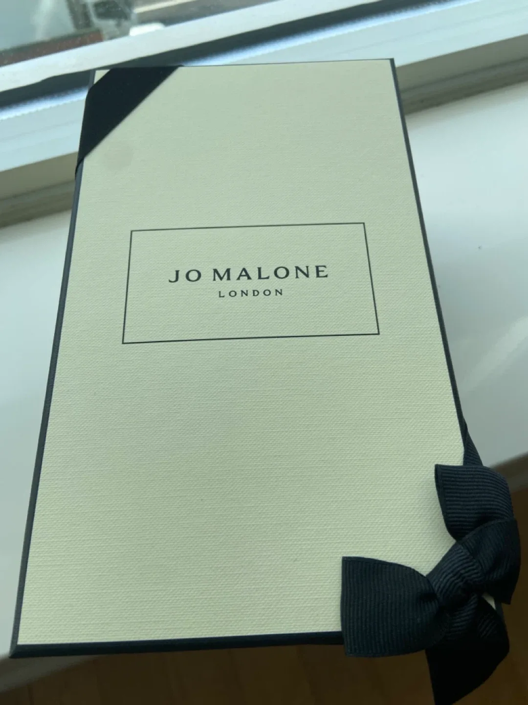 Jo Malone Diffuser with Box image indicator(2)