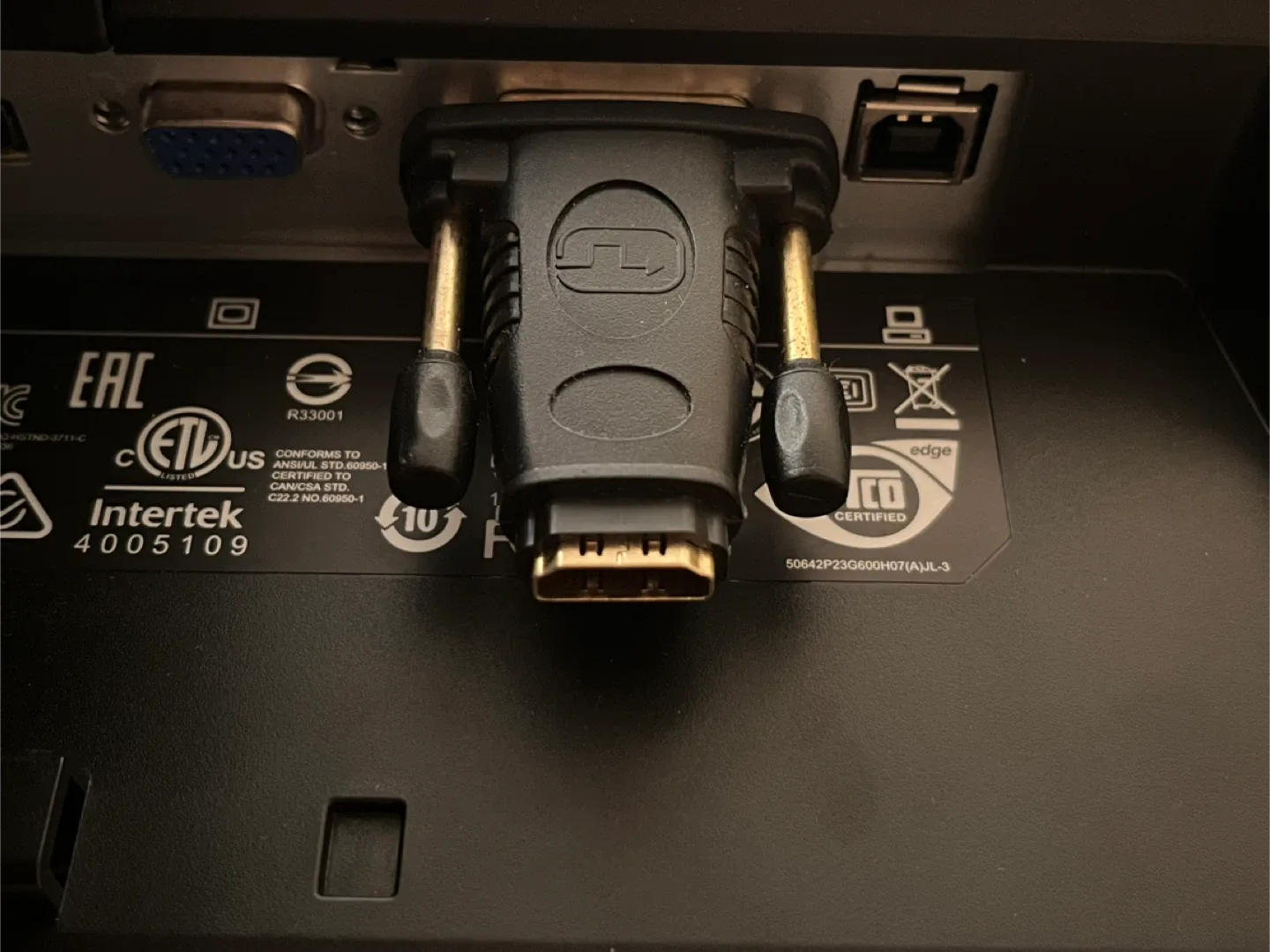 HP EliteDisplay 23.5” Monitor with HDMI adapter image indicator(3)