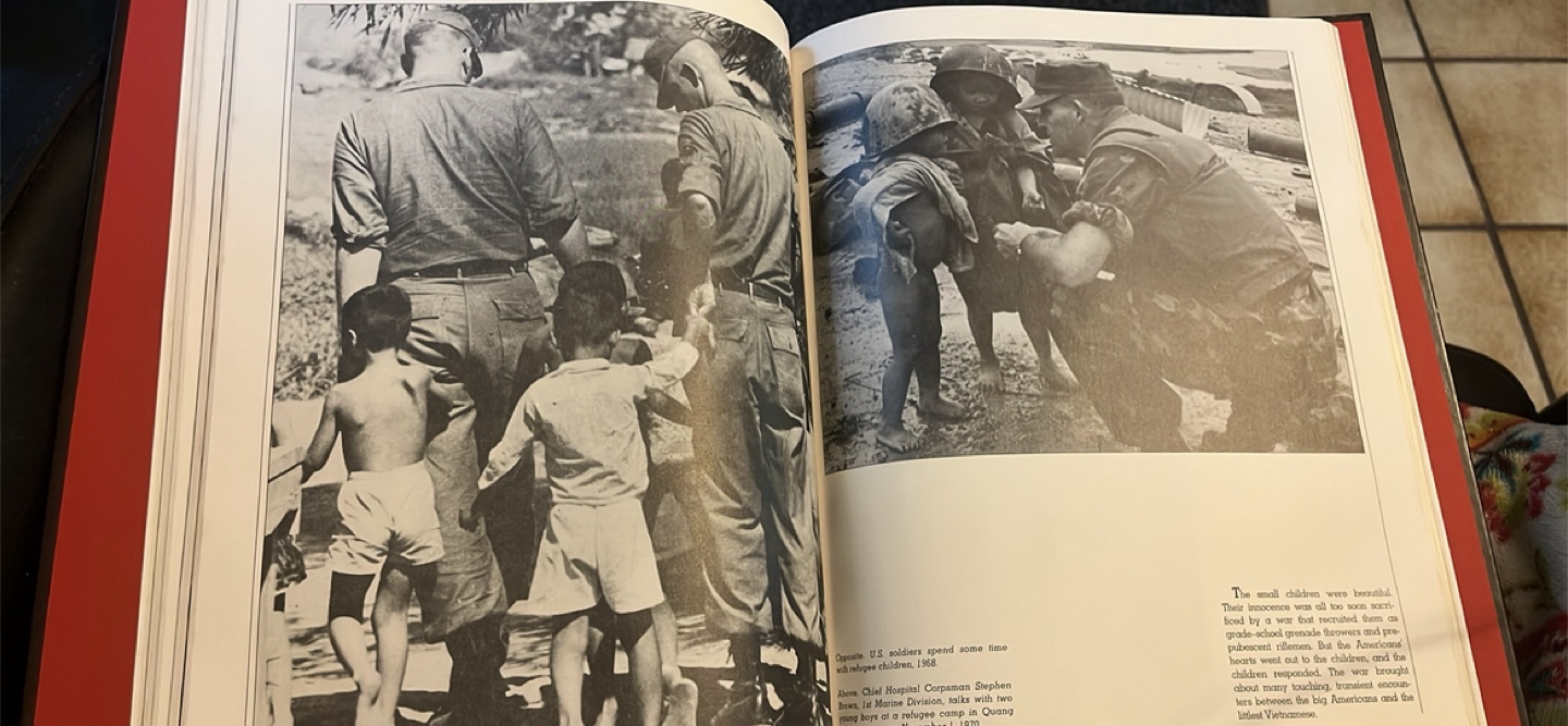 The Vietnam Experience: Combat Photographer Book - photo 3