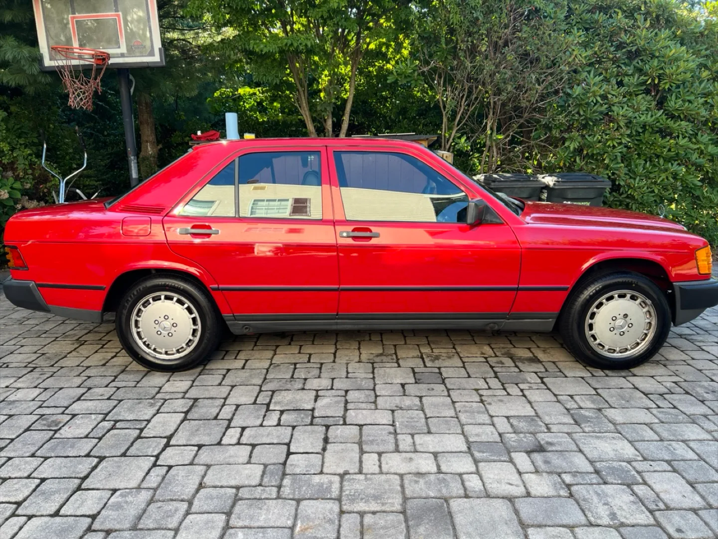 1985 Mercedes-Benz 190E Red Sedan 56489 original miles image indicator(2)