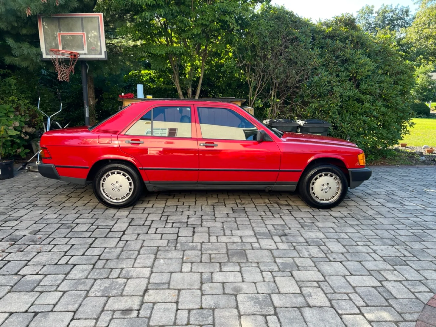 1985 Mercedes-Benz 190E Red Sedan 56489 original miles image indicator(3)