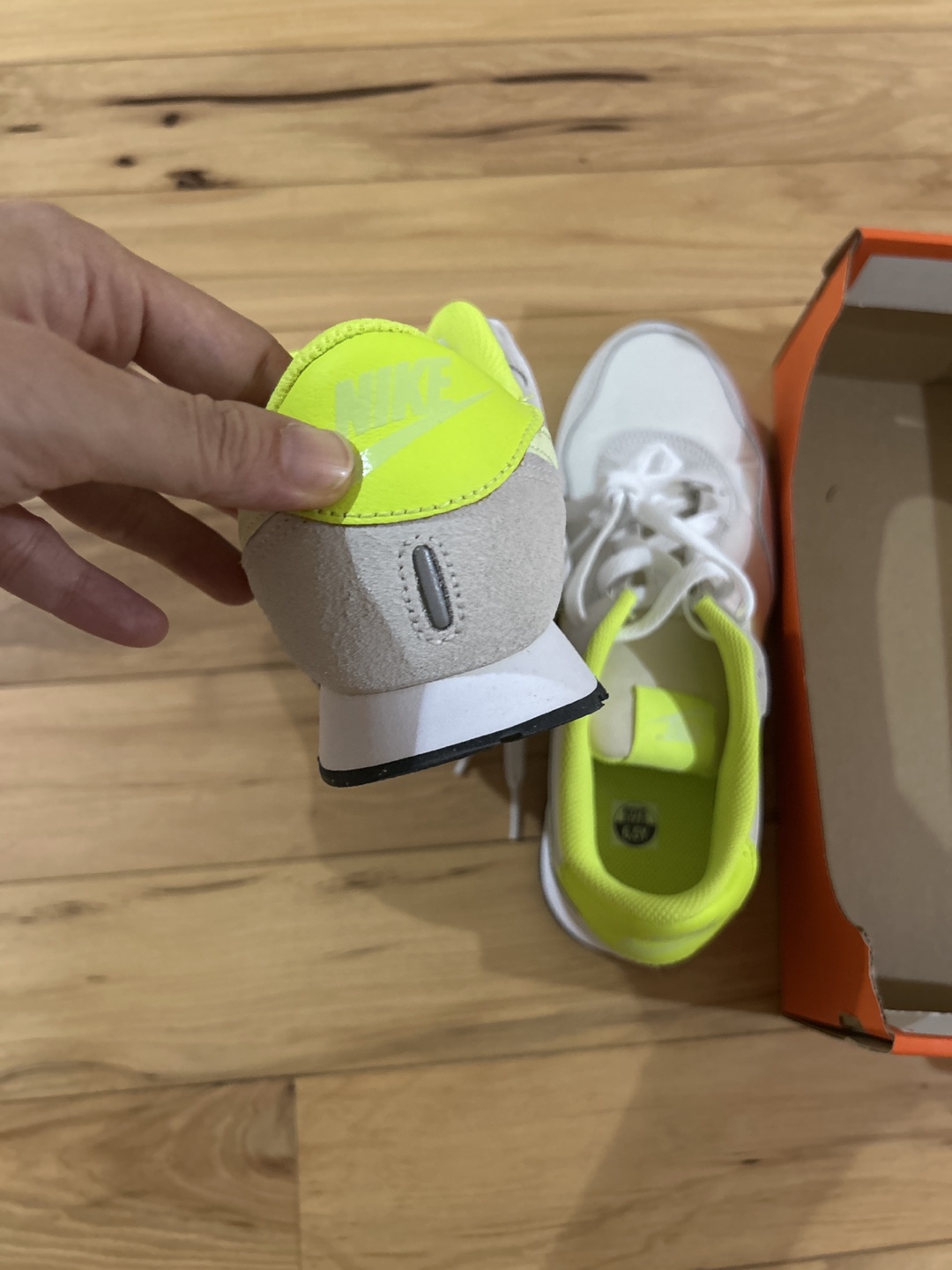 Nike Runner TD Sneakers - Boys Size 6.5Y - photo 2