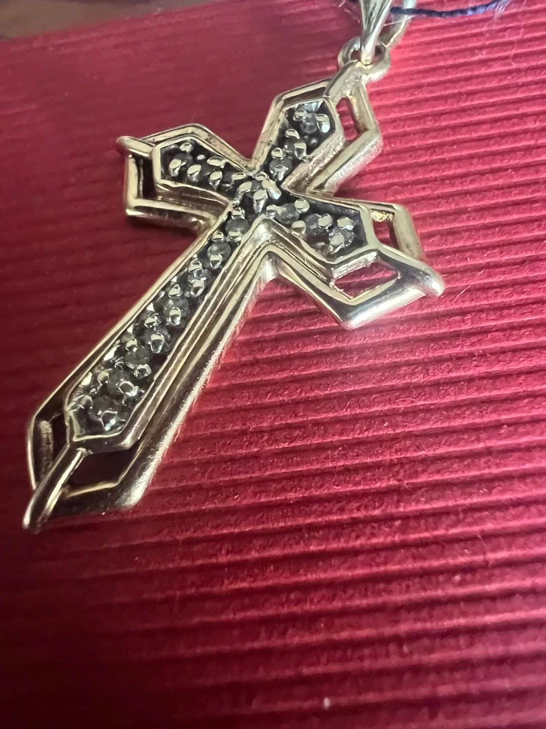 14 k Gold Cross with diamonds thumbnail