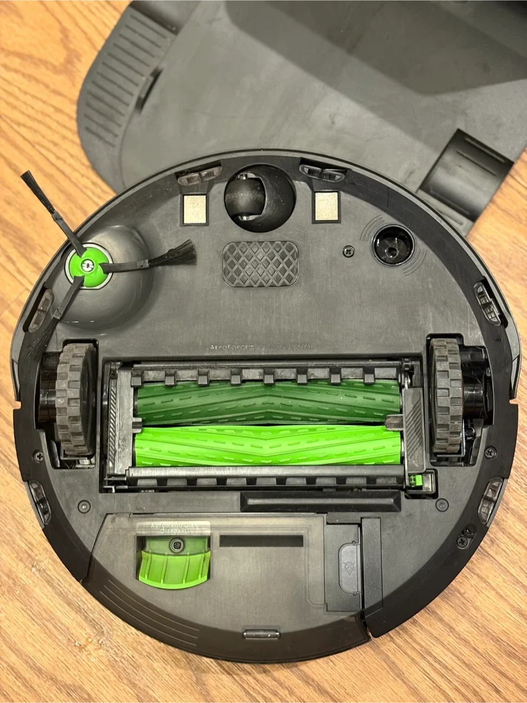 Roomba J5+ Combo Robot Vacuum and Mop image indicator(3)
