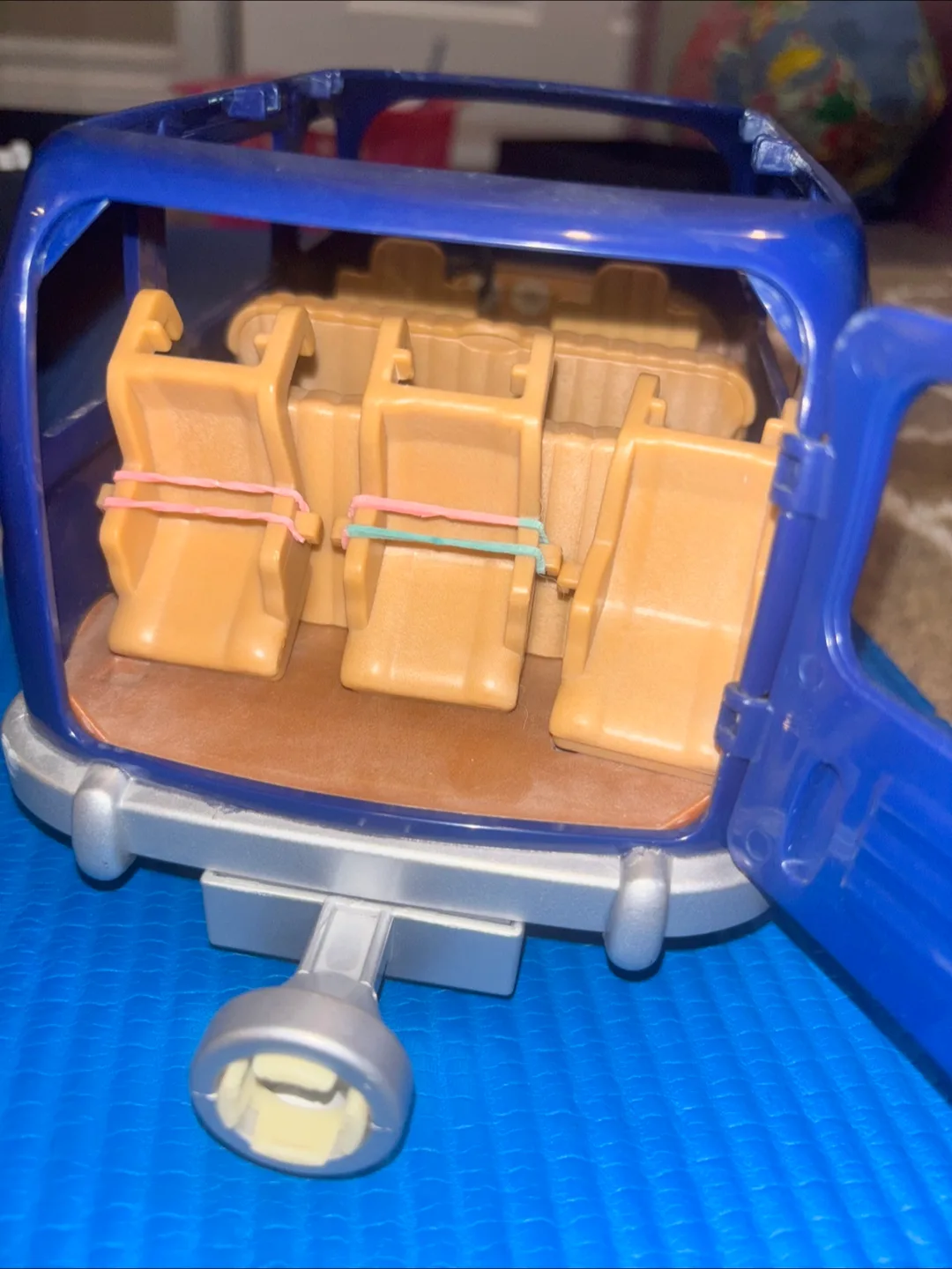 Calico Critters Caravan Family Camper & Car image indicator(4)