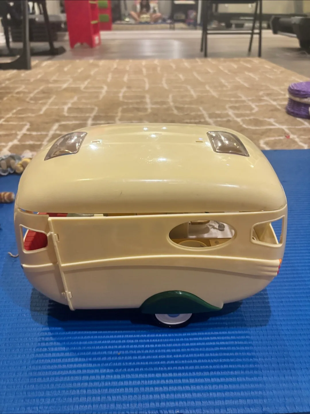 Calico Critters Caravan Family Camper & Car image indicator(5)