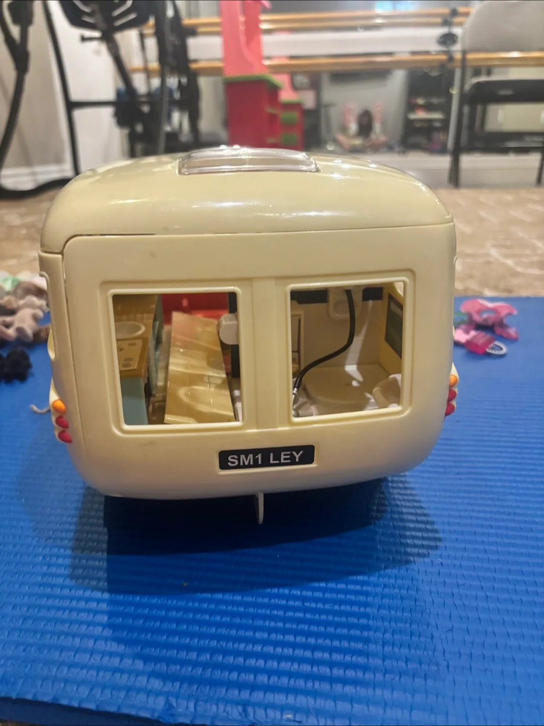 Calico Critters Caravan Family Camper & Car image indicator(10)