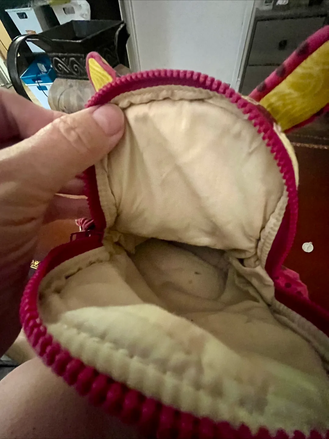 Sazzy Petsaks Douglas Owl Purse image indicator(4)