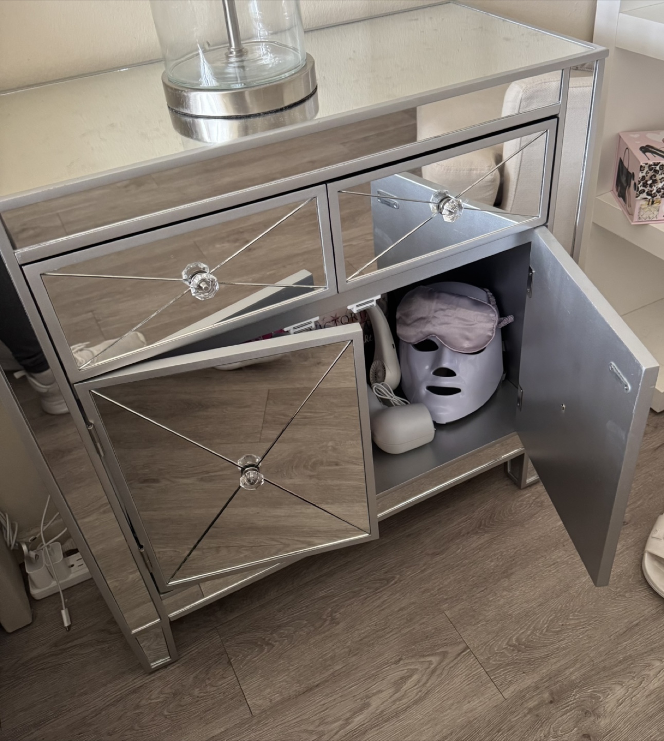 Two Nightstands for the bedroom - photo 3