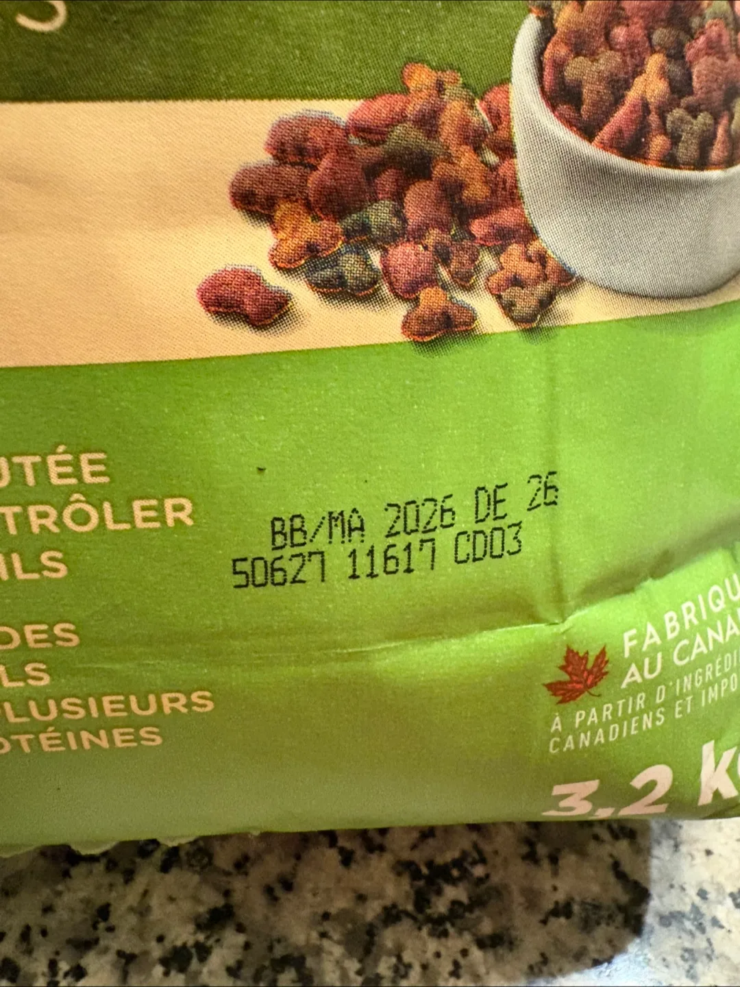 Special Kitty Hairball Control Dry Cat Food image indicator(3)