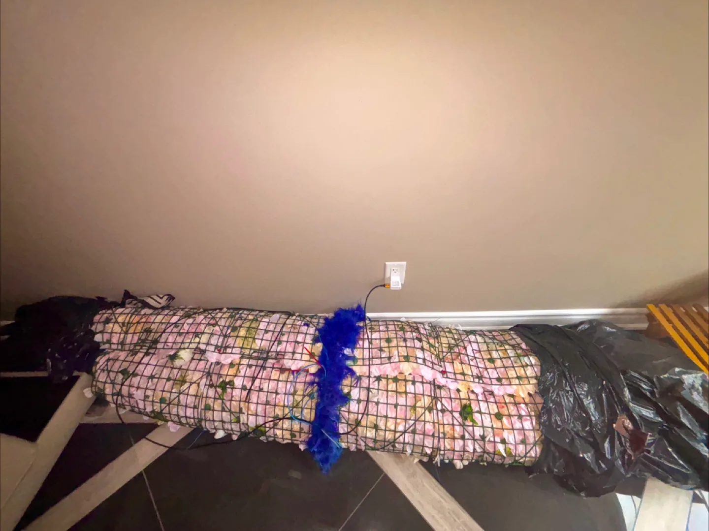 Flower Wall Backdrop image indicator(2)