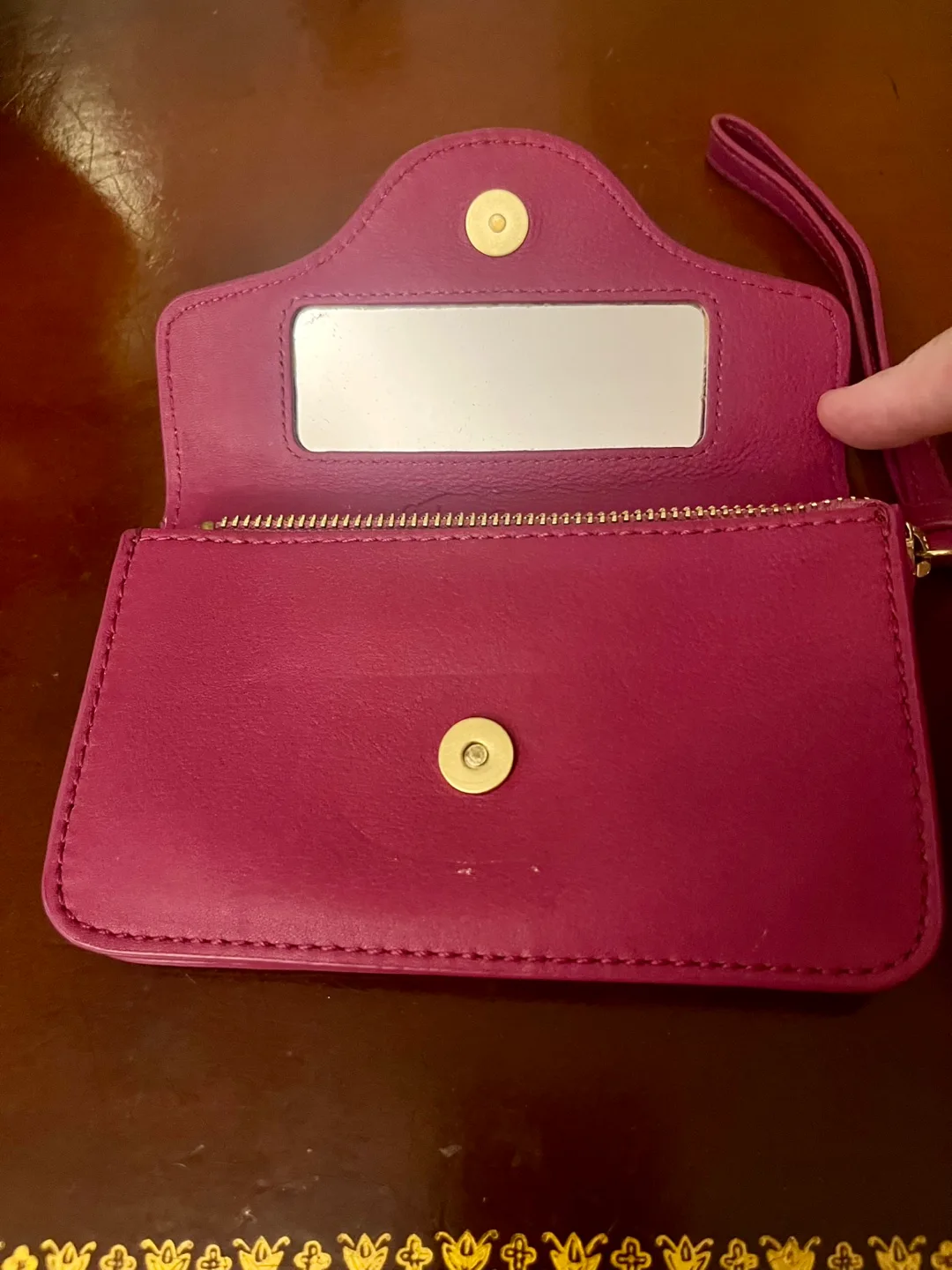 Folks &Follies Wallet With Mirror and Wrist Strap image indicator(2)