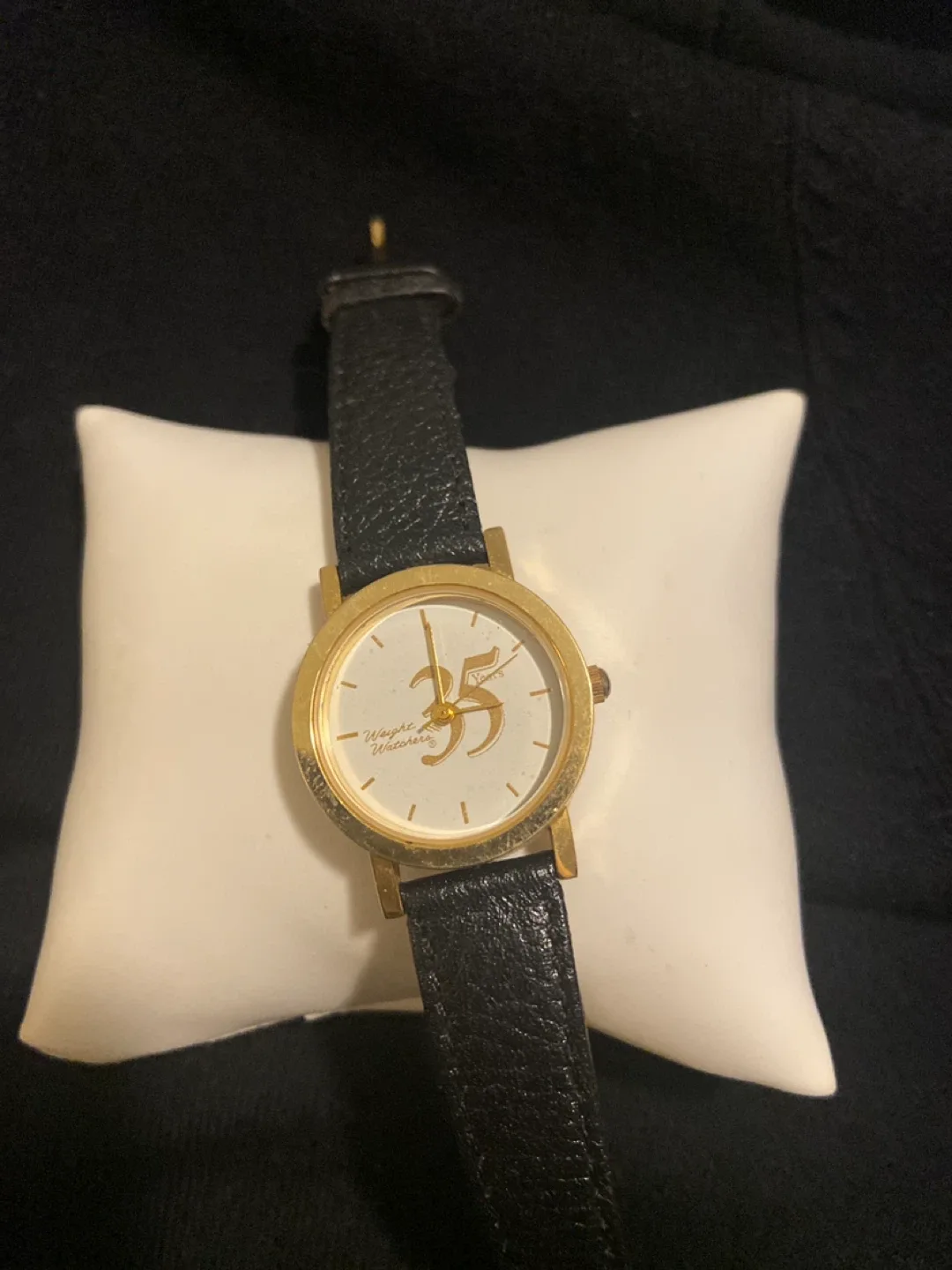 Weight Watchers Gold Tone Watch image indicator(2)