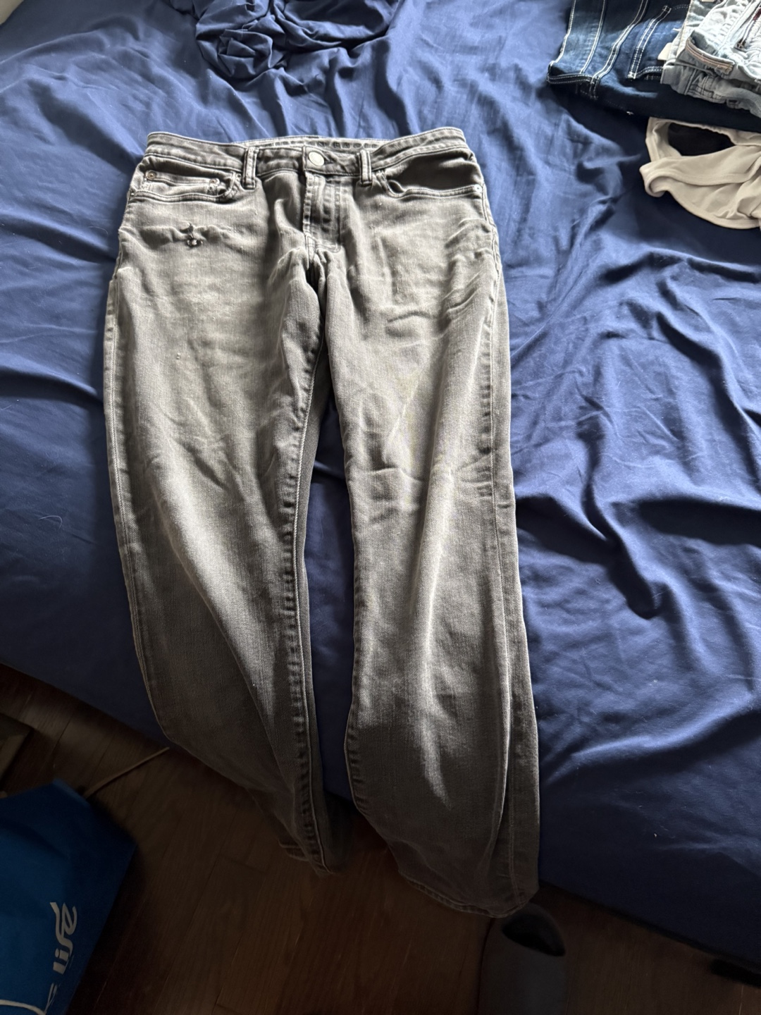American Eagle Grey Jeans - photo 3