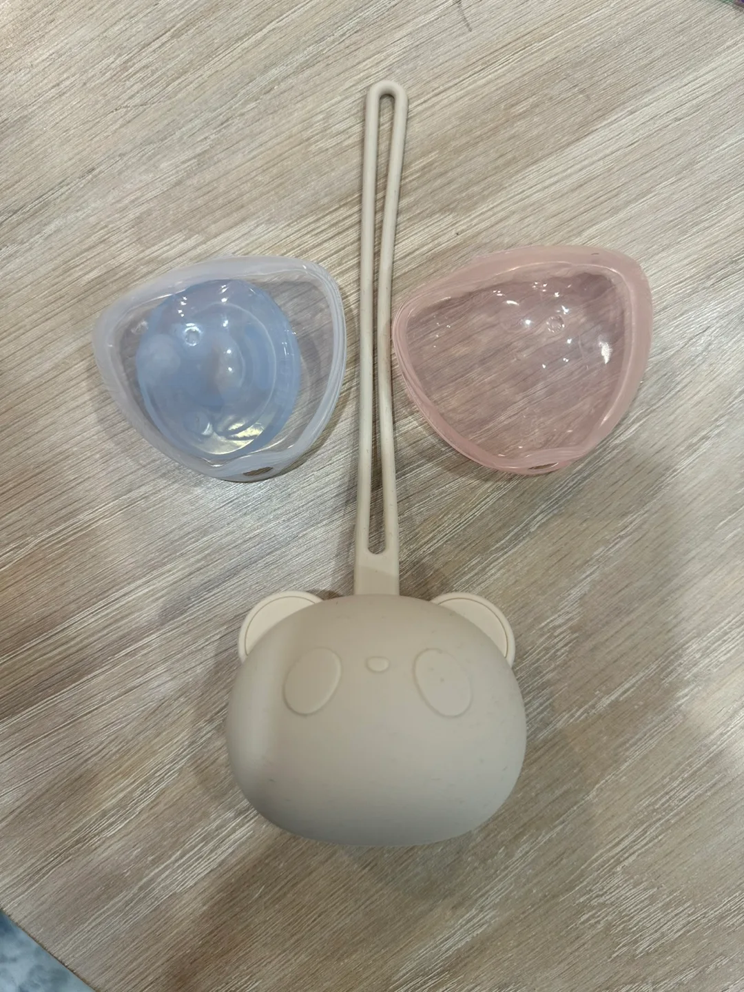 Baby Pacifier Case with Cute Design thumbnail