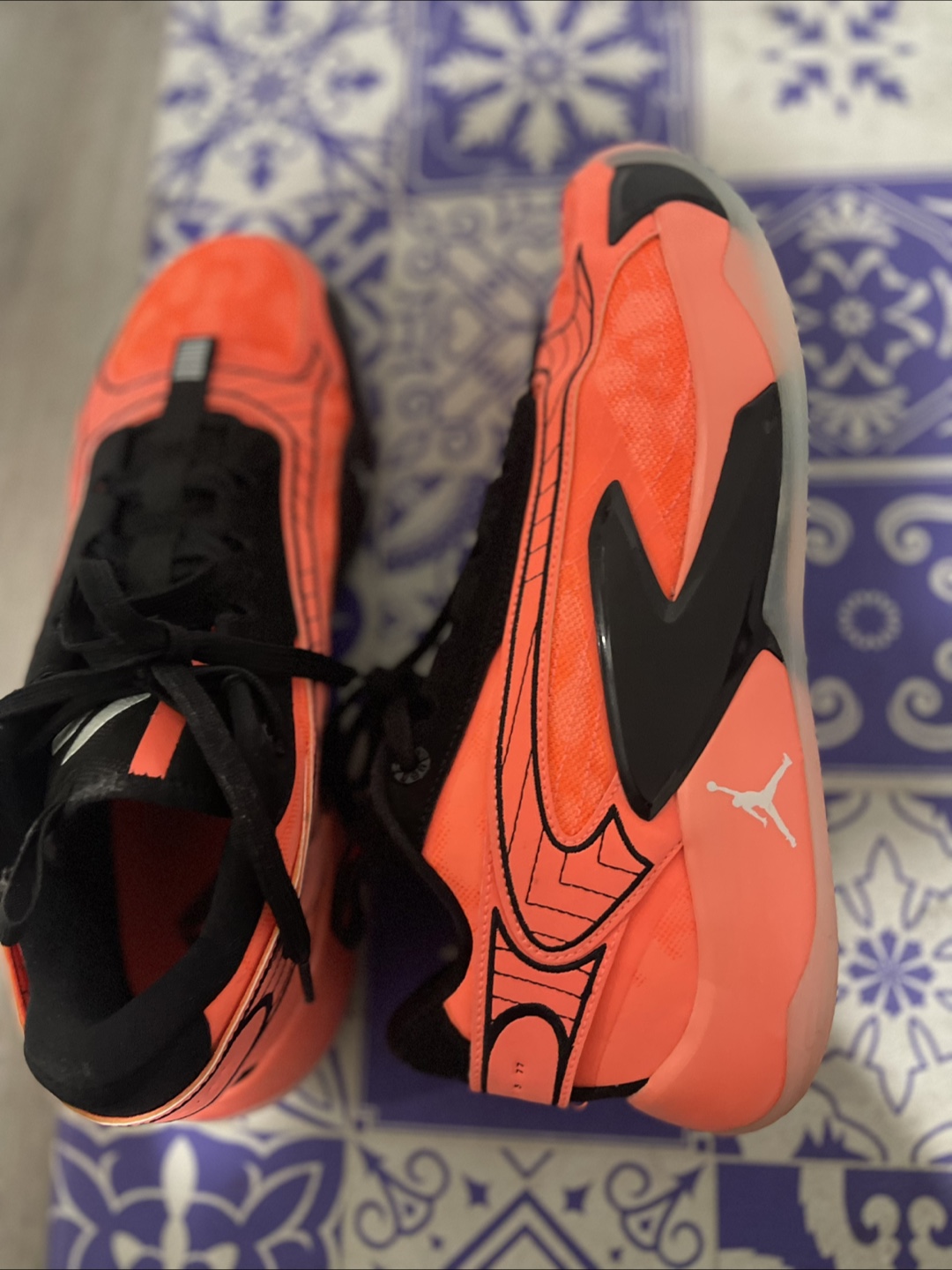 Jordan Luka 2 Hot punch size 10