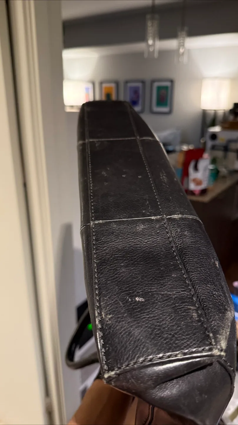 Fossil briefcase image indicator(6)