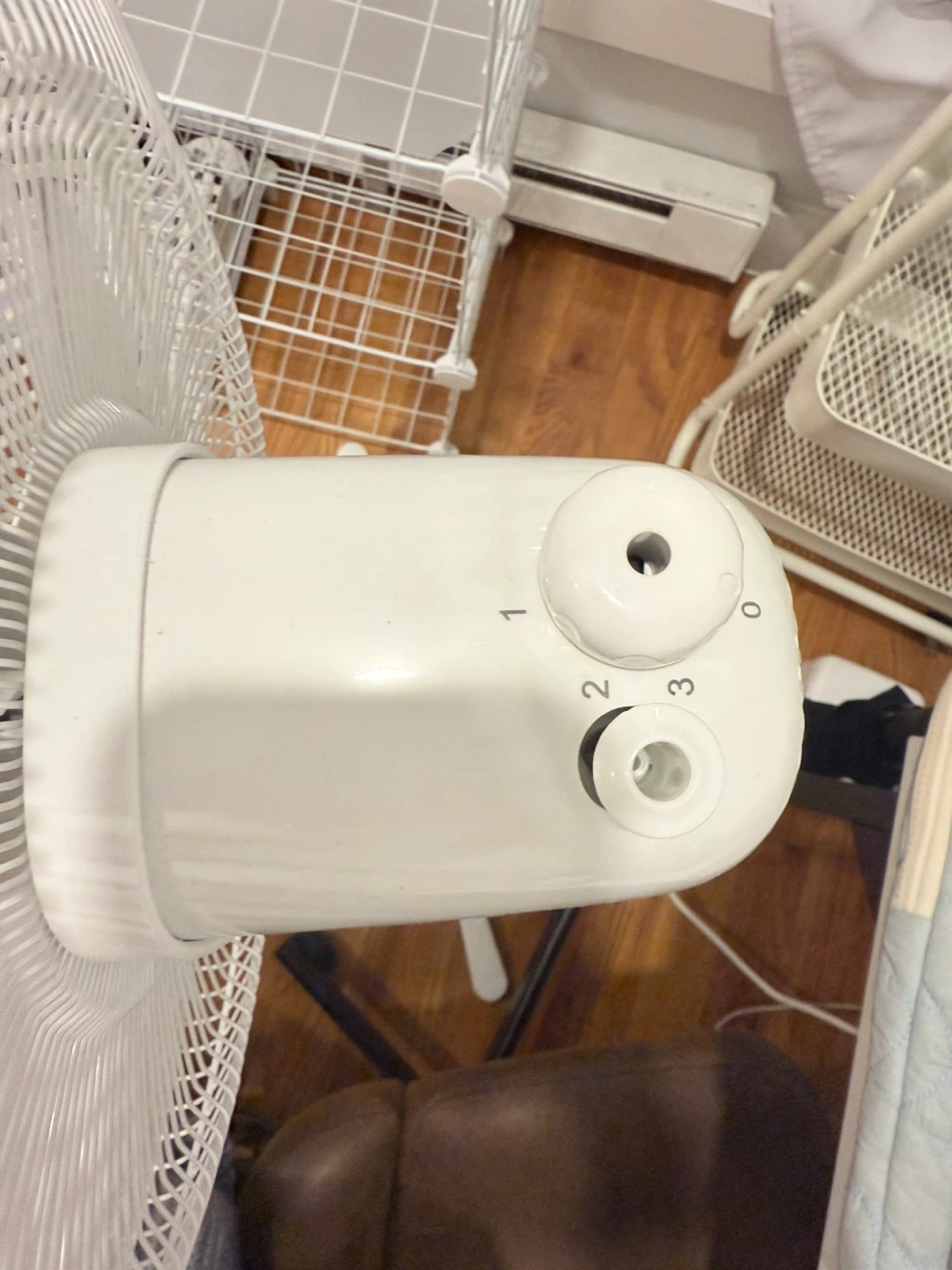 White Standing Fan - photo 2