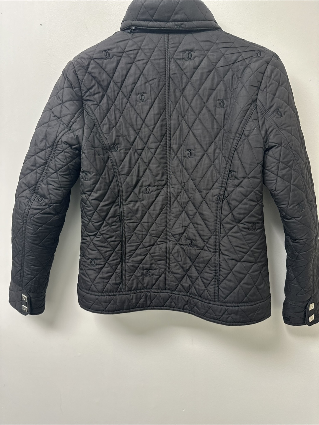 Chanel Black Quilted Jacket - photo 4