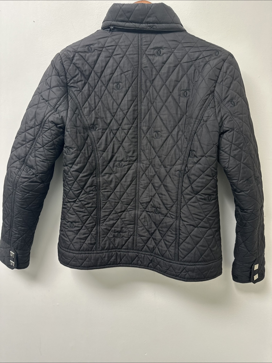 Chanel Black Quilted Jacket - photo 2