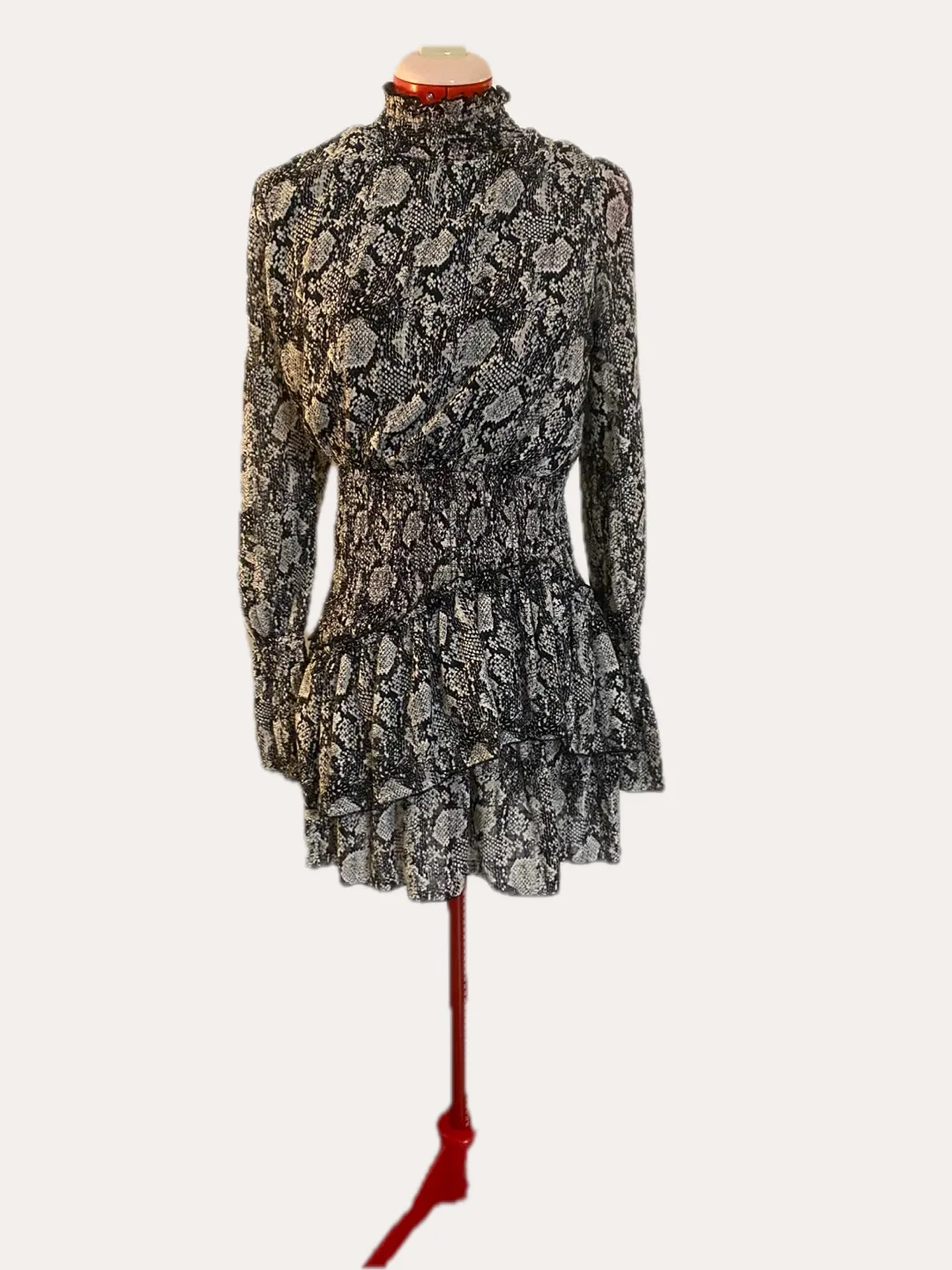 INTHEBEGINNING Los Angeles Dress - Size L image indicator(5)