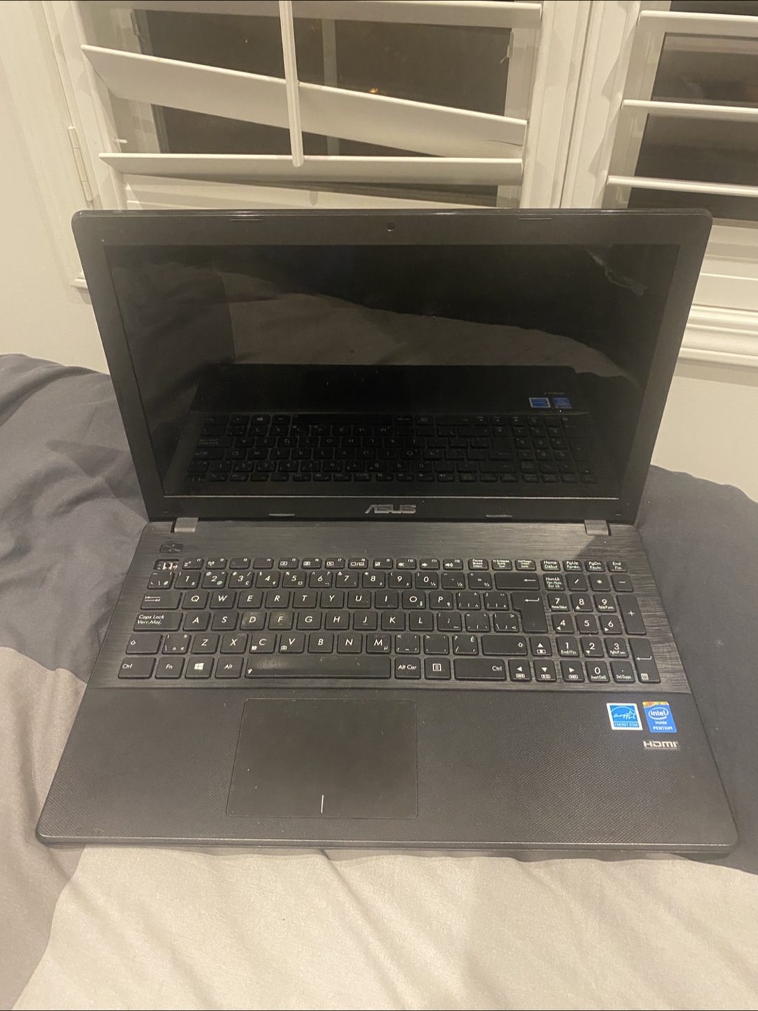 Asus Laptop - photo 2