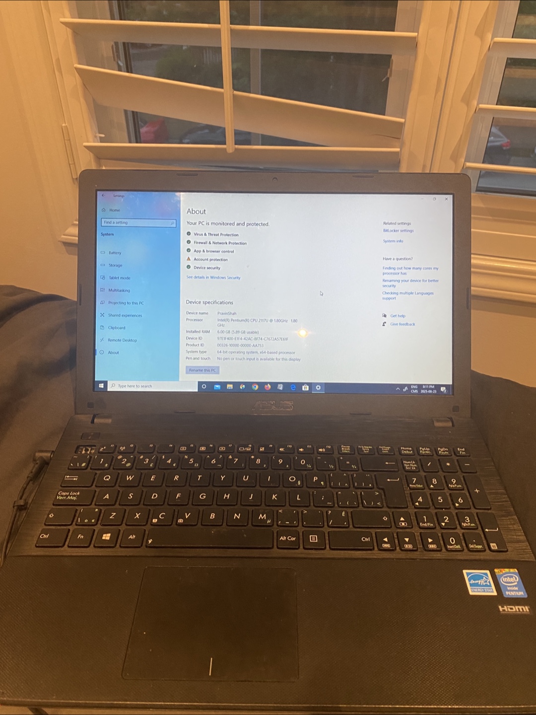 Asus Laptop - photo 4