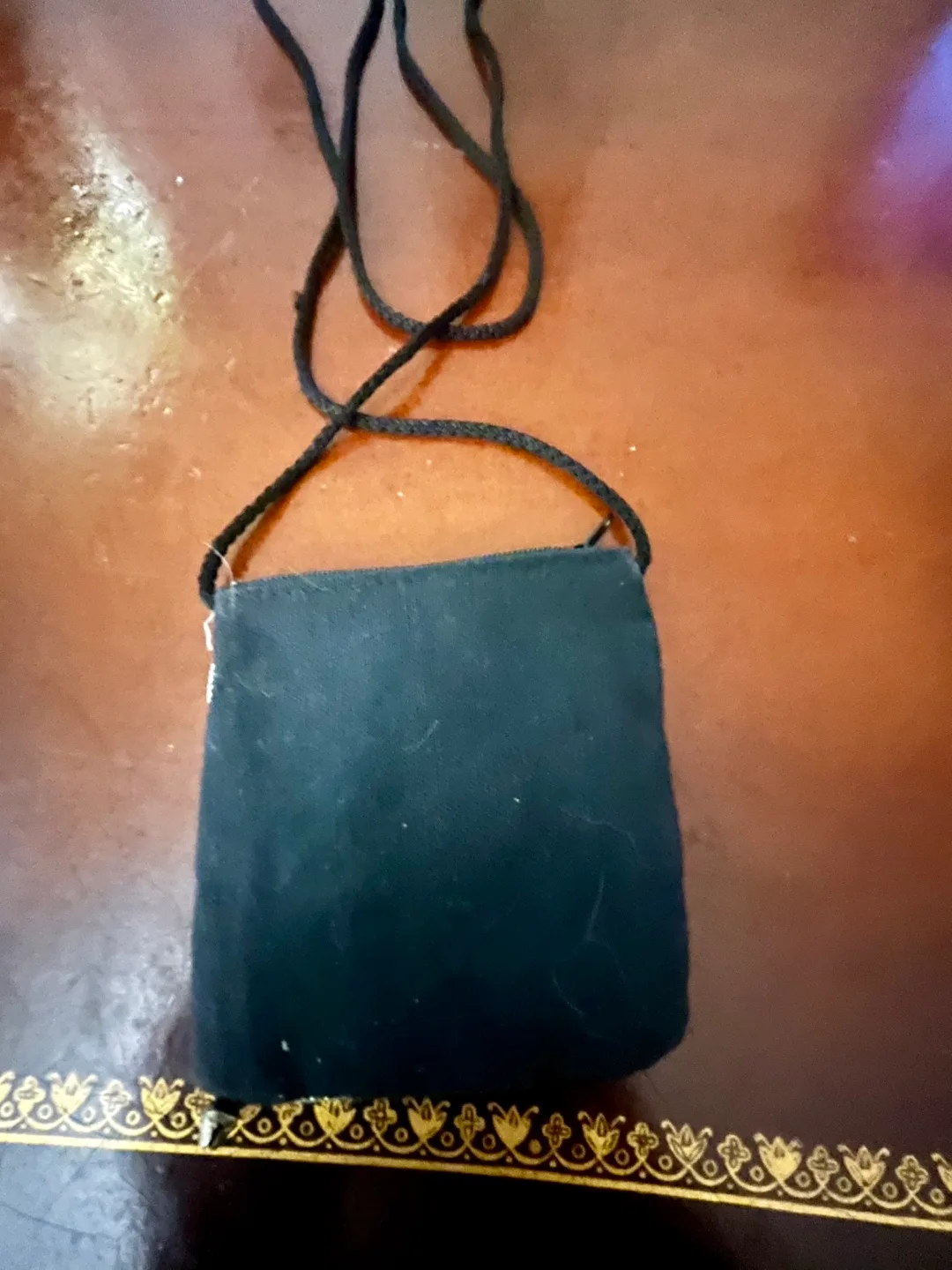 Elephant Sequin Beaded Shoulder Bag image indicator(3)