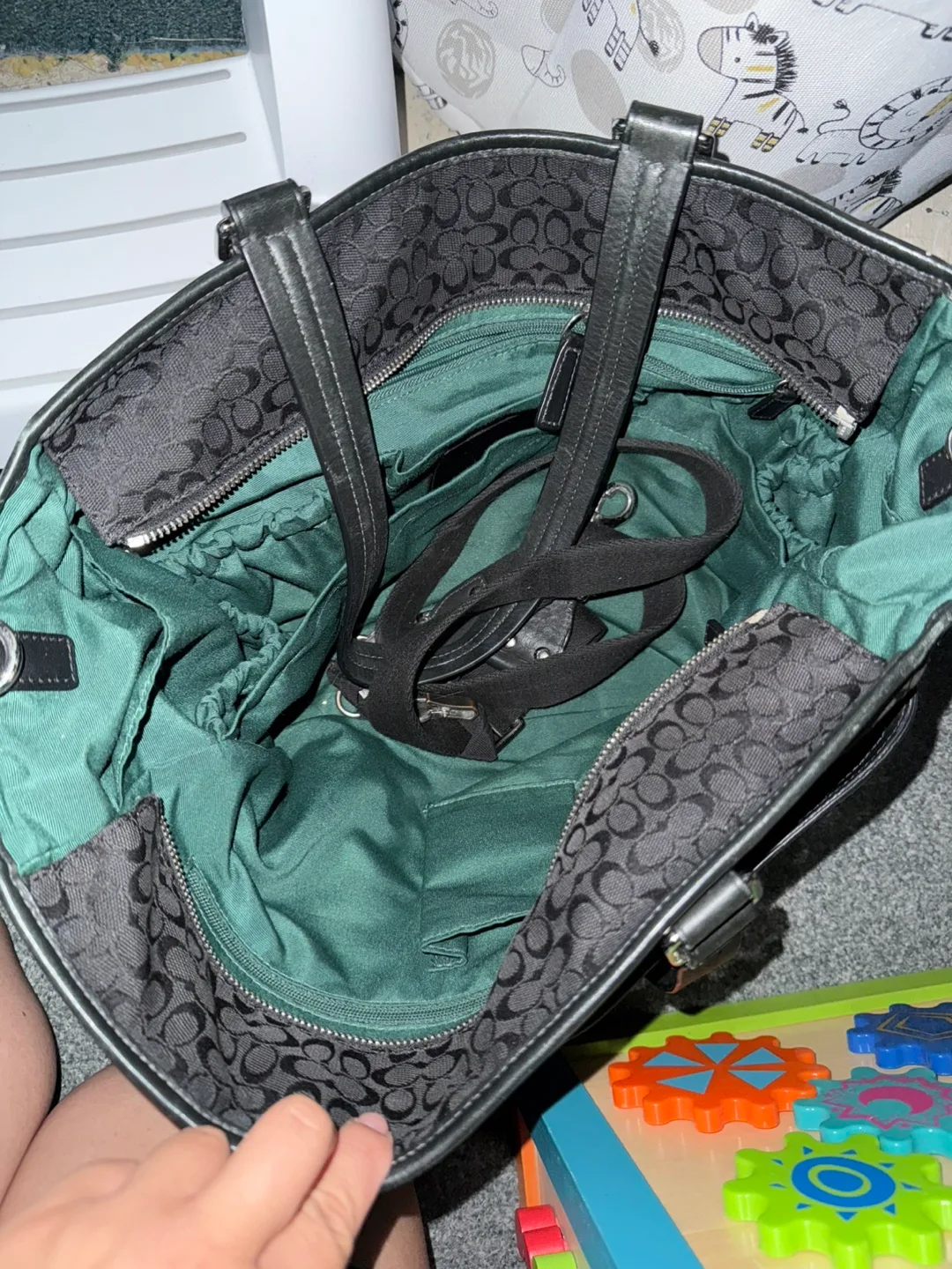 Coach Black Tote Bag image indicator(2)