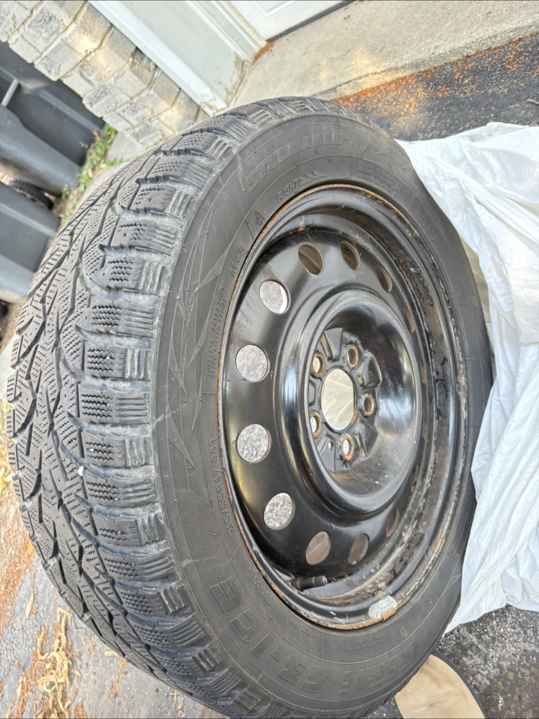 Studded Winter Tire 215/55R17