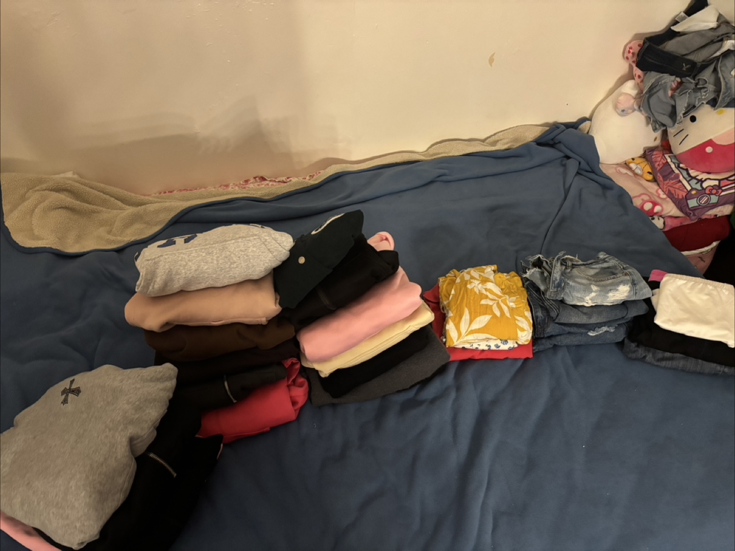 🔥 Massive Closet Clean-Out – 26 Women’s Items! 🔥 - photo 2