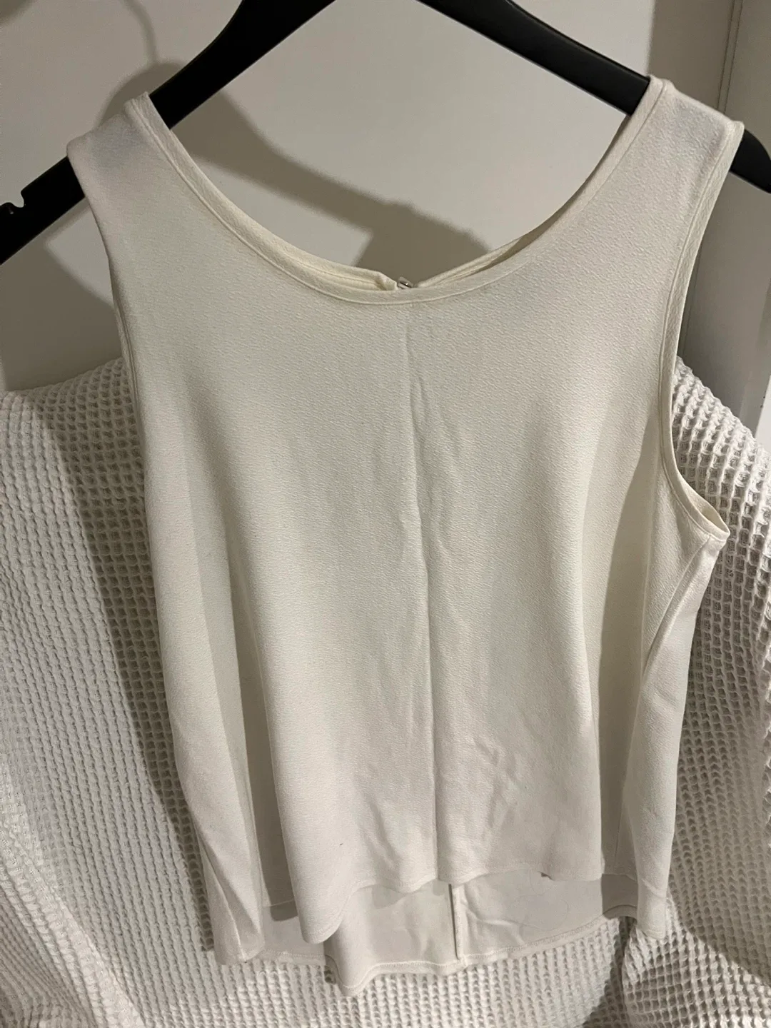 RW&CO. Cream Tank Top - Size L thumbnail