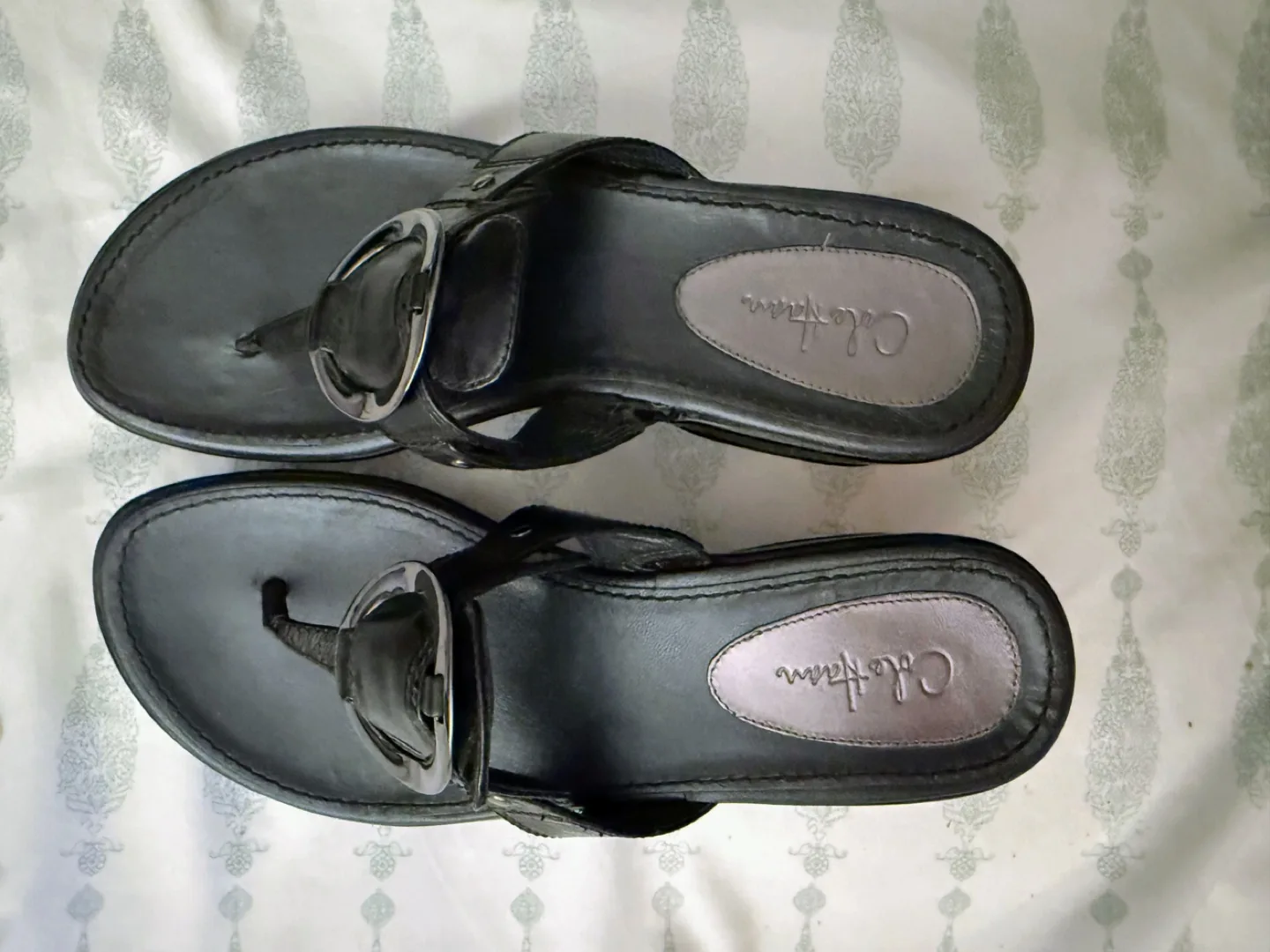 Cole Haan x Nike Air Black Leather Thong Sandals image indicator(2)