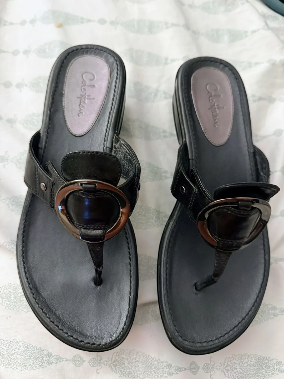 Cole Haan x Nike Air Black Leather Thong Sandals thumbnail