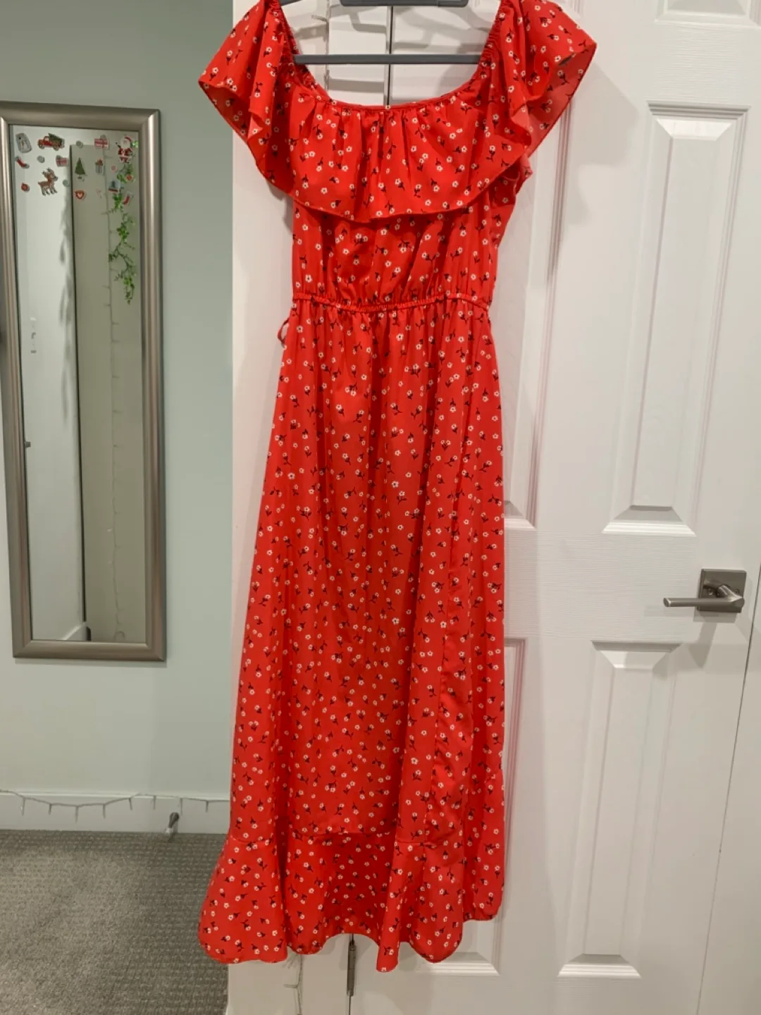 Red sundress (size small) image indicator(4)