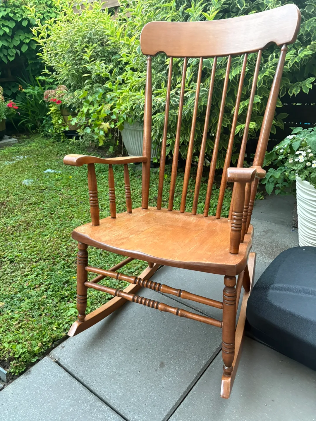 Wooden Rocking Chair thumbnail