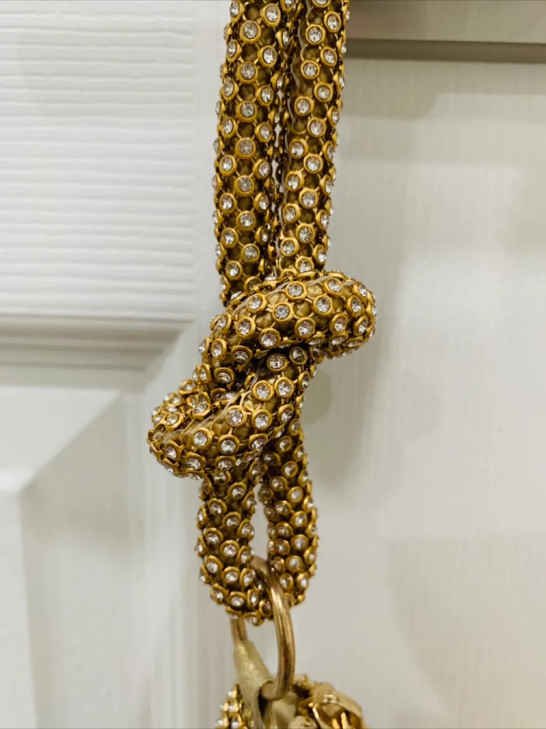 ✨Sparkly gold handbag✨ image indicator(9)